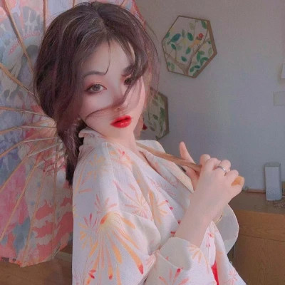 颜值超高的女生头像真人