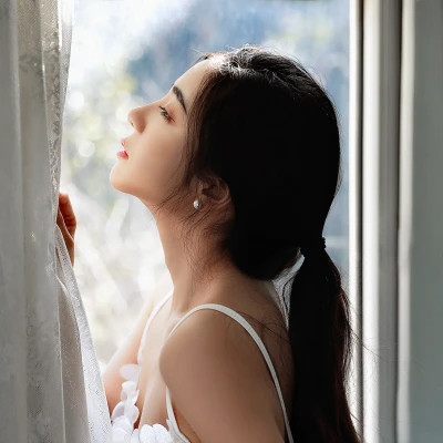 颜值超高的女生头像真人