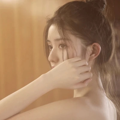 颜值超高的女生头像真人