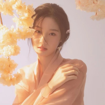 颜值超高的女生头像真人