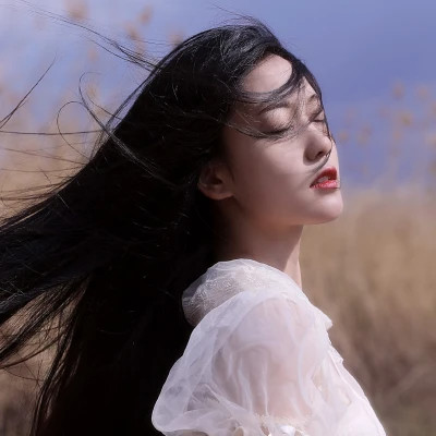 颜值超高的女生头像真人
