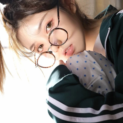 颜值超高的女生头像真人