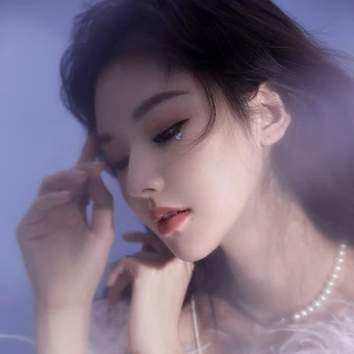 温柔简约女生头像