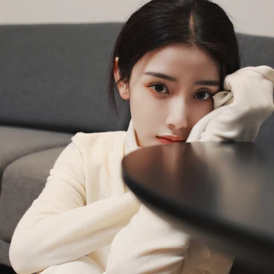 温柔简约女生头像