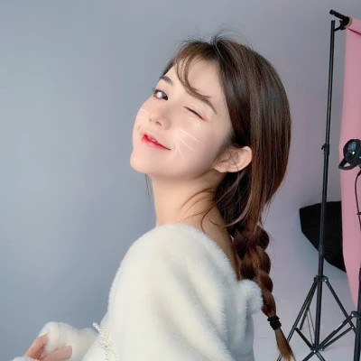 美女头像真实自然清新