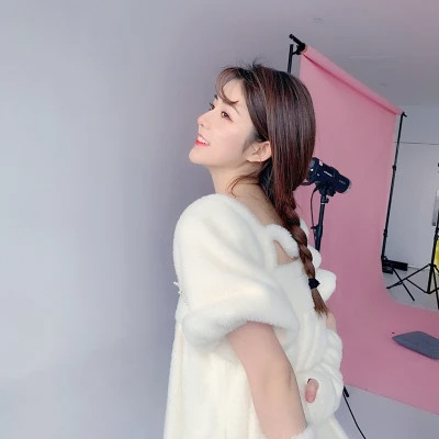 美女头像真实自然清新