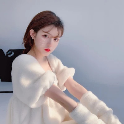 美女头像真实自然清新