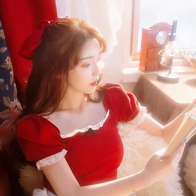 2025最吉利的头像美女