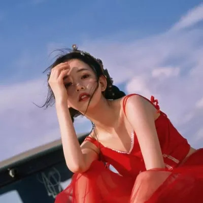 2025最吉利的头像美女