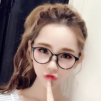 2025永久不换的头像真人女