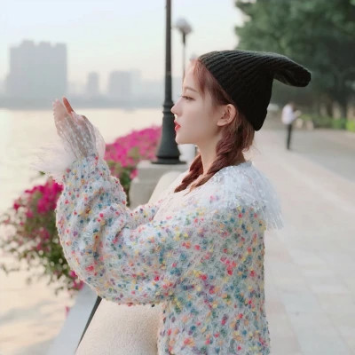 2025永久不换的头像真人女