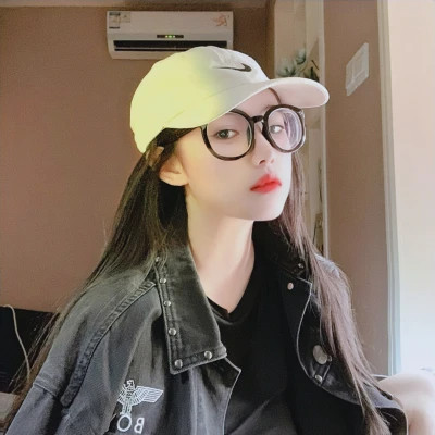 2025永久不换的头像真人女