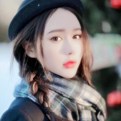 2025永久不换的头像真人女