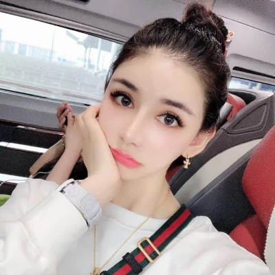 2025永久不换的头像真人女