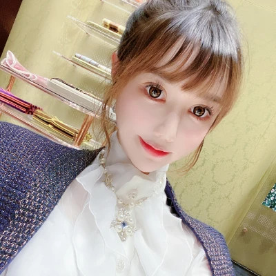 2025永久不换的头像真人女