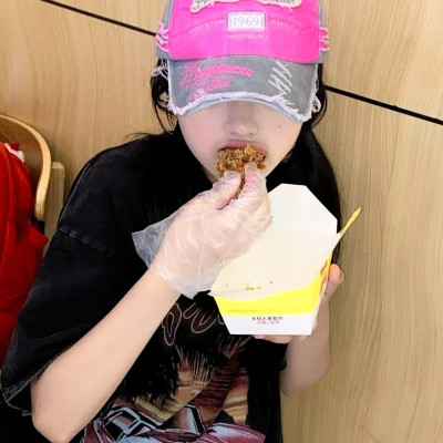 2025全新爆火真人女生头像