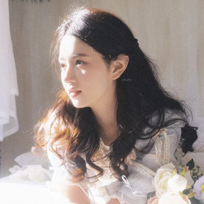 2025全新爆火真人女生头像