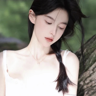 2025全新爆火真人女生头像