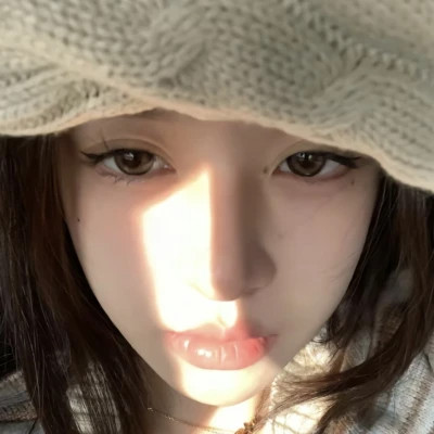 2025全新爆火真人女生头像