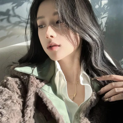 2025网红爆火的女生头像