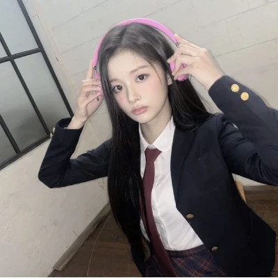 2025最火爆高级个性女生头像图片