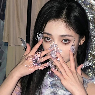 2025的微信头像女