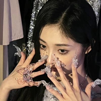 2025的微信头像女