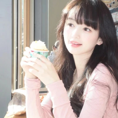 qq图像2025最新款女