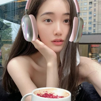 qq图像2025最新款女
