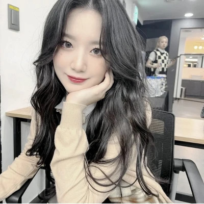 qq图像2025最新款女