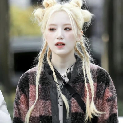 qq图像2025最新款女
