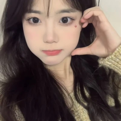 女性真人头像图片