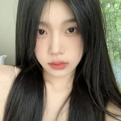 2025爆款头像真人女生