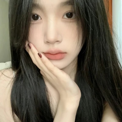 2025爆款头像真人女生