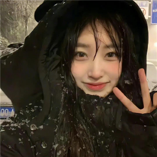 漂亮又可爱的头像女真人