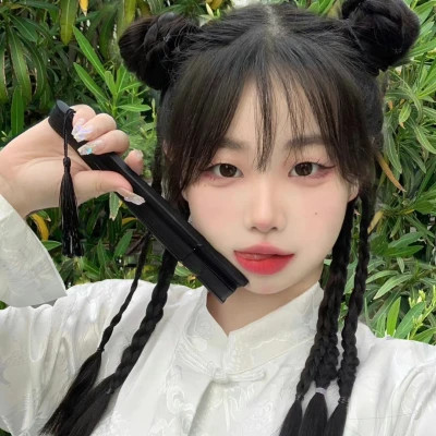 头像图片2025最火真人女