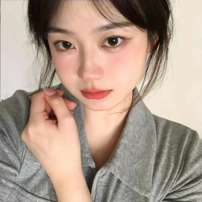 头像图片2025最火真人女