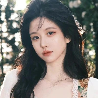 2025最火爆好看的女生微信头像图片