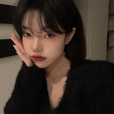 2025最火爆好看的女生微信头像图片
