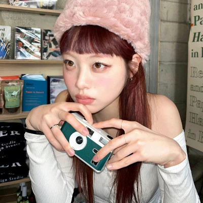 2025最火爆好看的女生微信头像图片