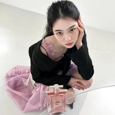 2025最火爆好看的女生微信头像图片