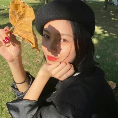 2025最火微信头像女潮流真人