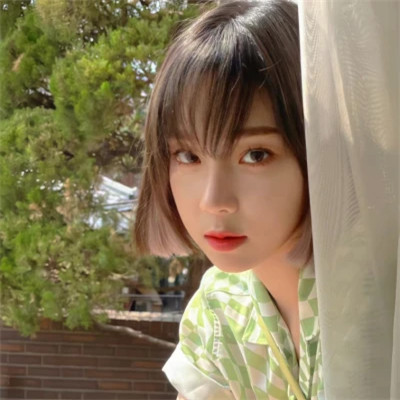 2025最火微信头像女潮流真人