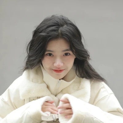 2025最新最火真人头像女高清