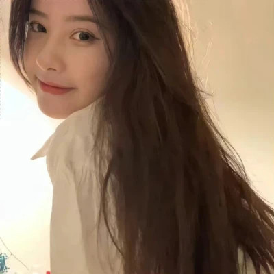 网上2025最火头像女