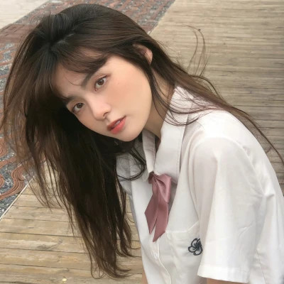 2025最火美女头像真人