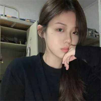 2025最火美女头像真人