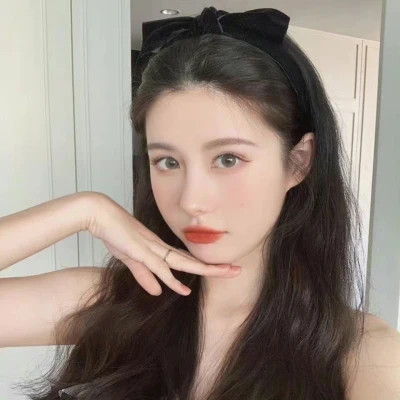 2025最火美女头像真人
