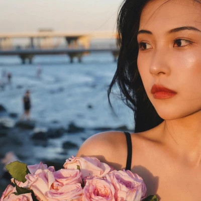 头像图片2025最火爆免费真人女