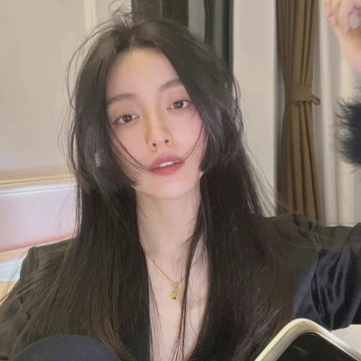 头像图片2025最火爆免费真人女